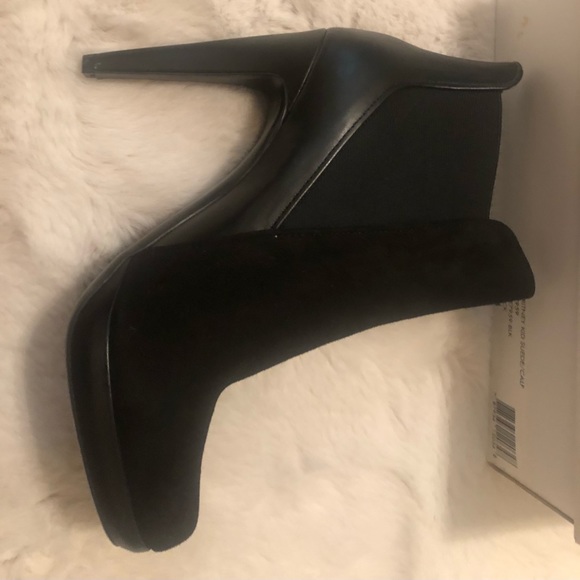 NWT CALVIN KLEIN SUEDE/CALF BOOTIE SZ 8 - Picture 3 of 7